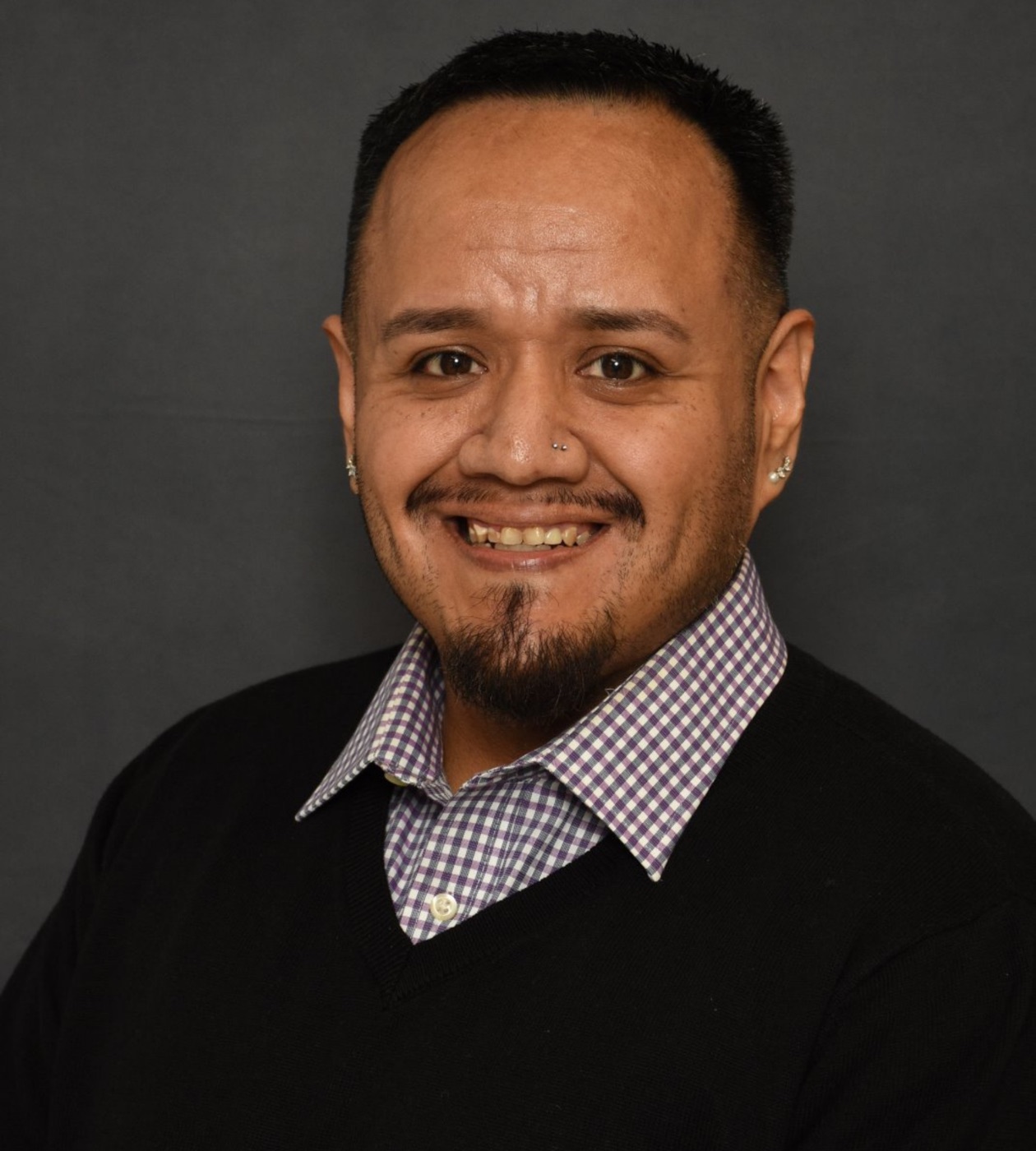 Headshot of Armando Lizarraga